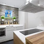 ホームステイ En Vivienda Gran Via ビルバオ