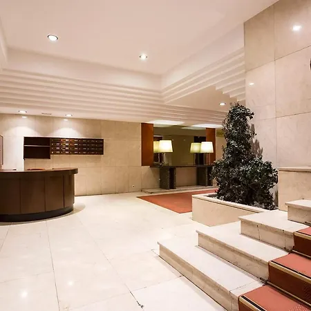 En Vivienda Gran Via 홈스테이